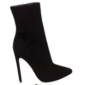 Steve Madden Wagner stiletto boots